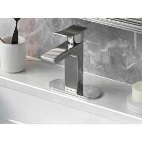 Pelican Bath Deck Plate - Chrome