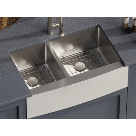 (image for) Pelican PL-HA139 R15 16G Handmade 16 Gauge Stainless Steel Apron Front Kitchen Sink 33" x 21" x 10'' w/ Micro Radius Corners
