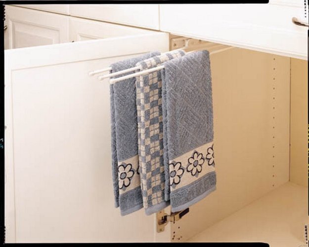 (image for) Rev-A-Shelf 3 Prong Undersink Pullout Wire Towel Holder - White