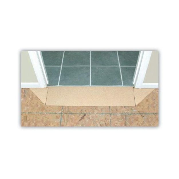 (image for) Traxx CSR-C16083210 1/2" x 8" x 32" Carpet Shims Ramp Kit