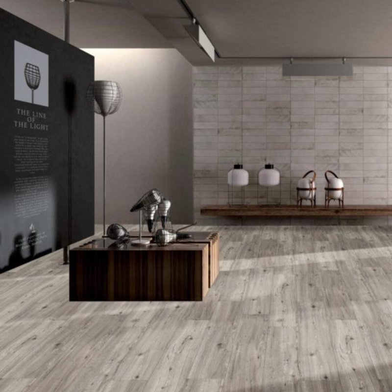 (image for) Diamond Surfaces Aquashield SPC 7" x 48" Waterproof Luxury Vinyl Plank - Gulf Breeze DS-110