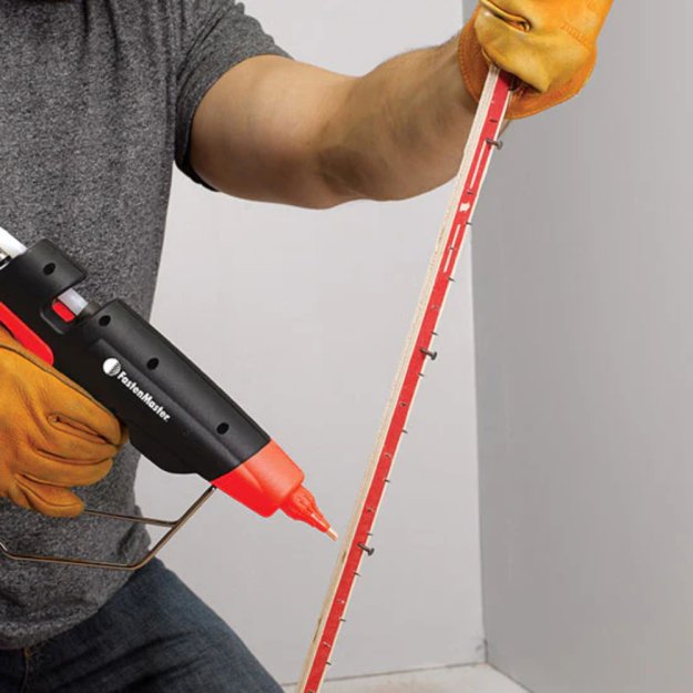 (image for) FASTENMASTER FLEX 40 Hot Melt Glue Sticks - 18 Sticks