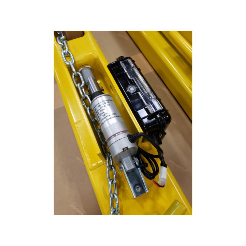 (image for) GUNDLACH RGM-SO-900 Fork Lift Attachment w/ Cab Release - 900 LB Capacity