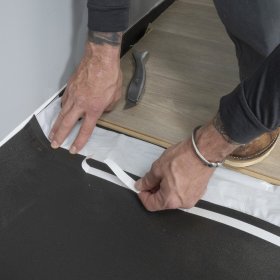 Roberts 70-026 Black Jack Underlayment (100 sq. ft. roll)